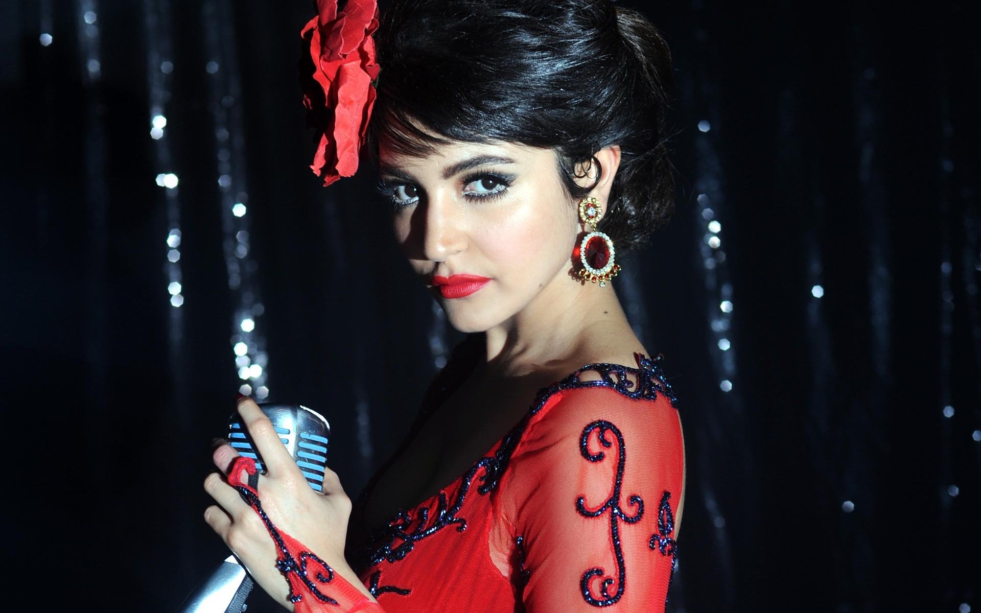 Anushka Sharma       by coolman