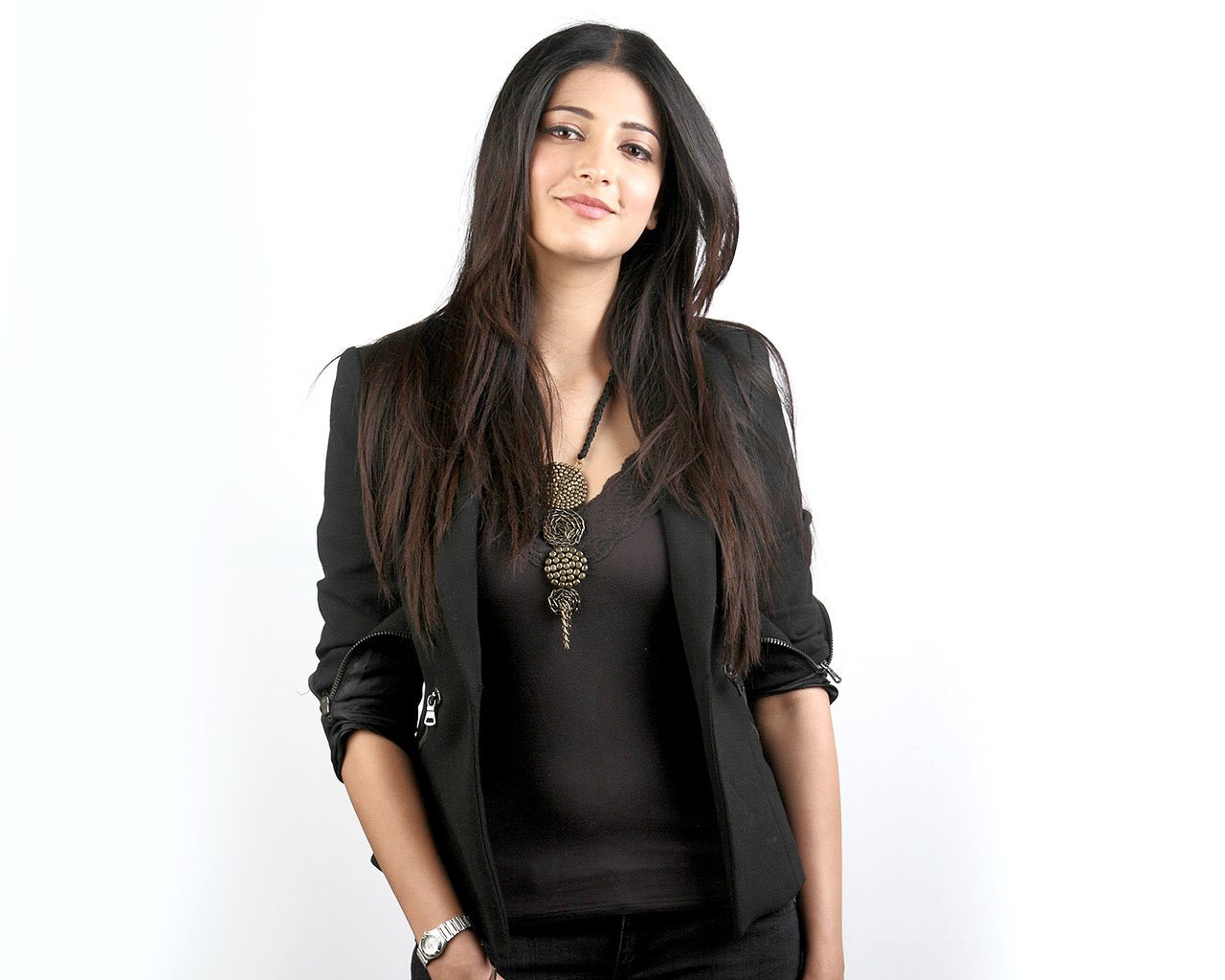 Shruti Hassan      by coolman
