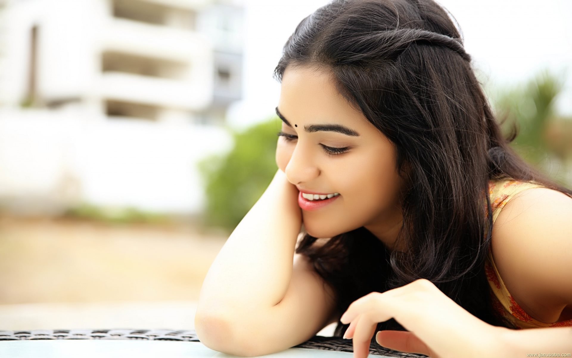 Adah Sharma By Hubbak