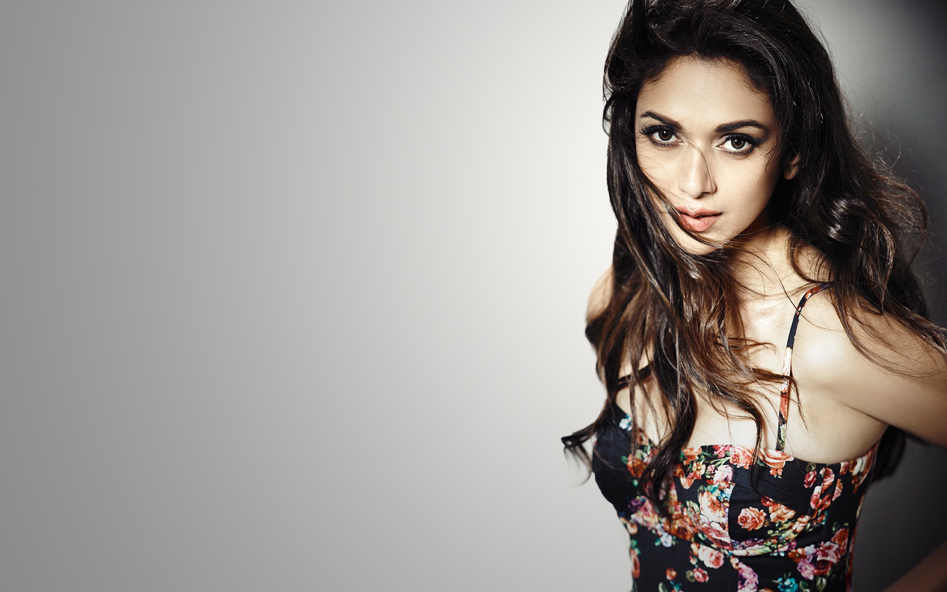 Aditi Rao Hydari By Hubbak