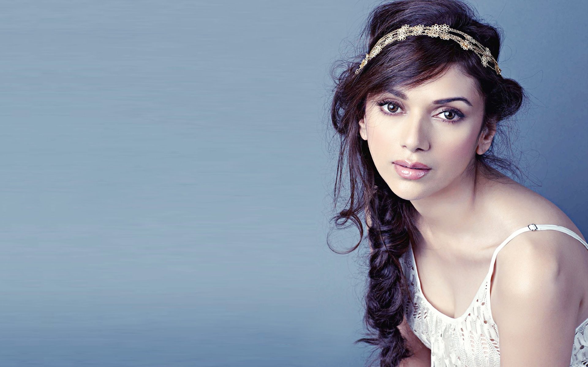 Aditi Rao Hydari By Hubbak