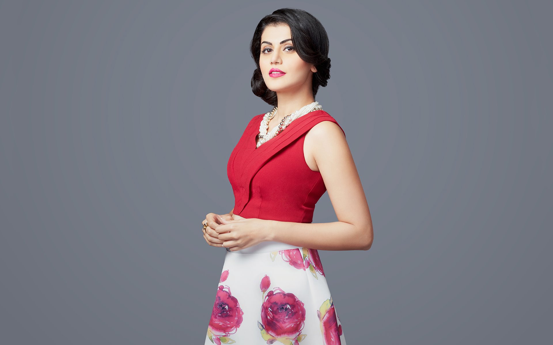 Taapsee Pannu By Hubbak