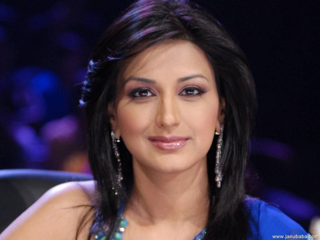 Sonali Bendre      by coolman