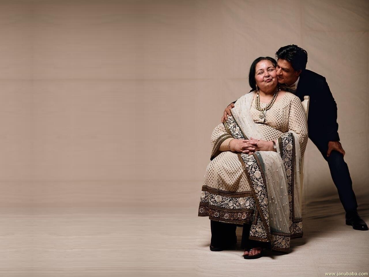 Pamela Chopra & Shah Rukh Khan