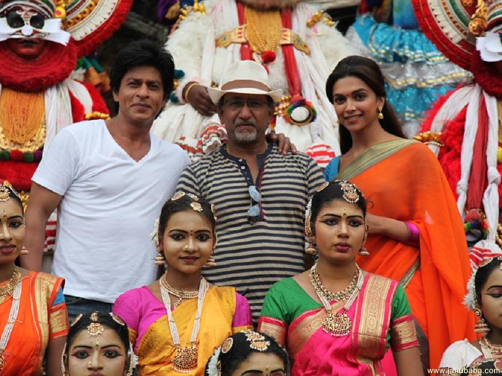 Shahrukh Khan with Deepika Paudkone