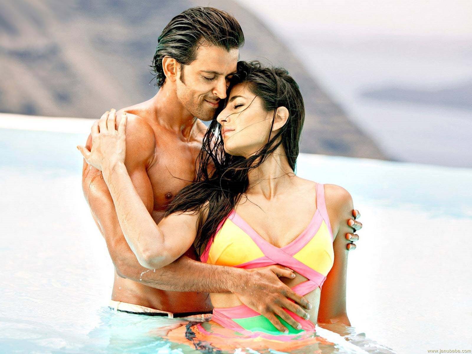 Katrina Kaif with Hrithik Roshan              by coolman