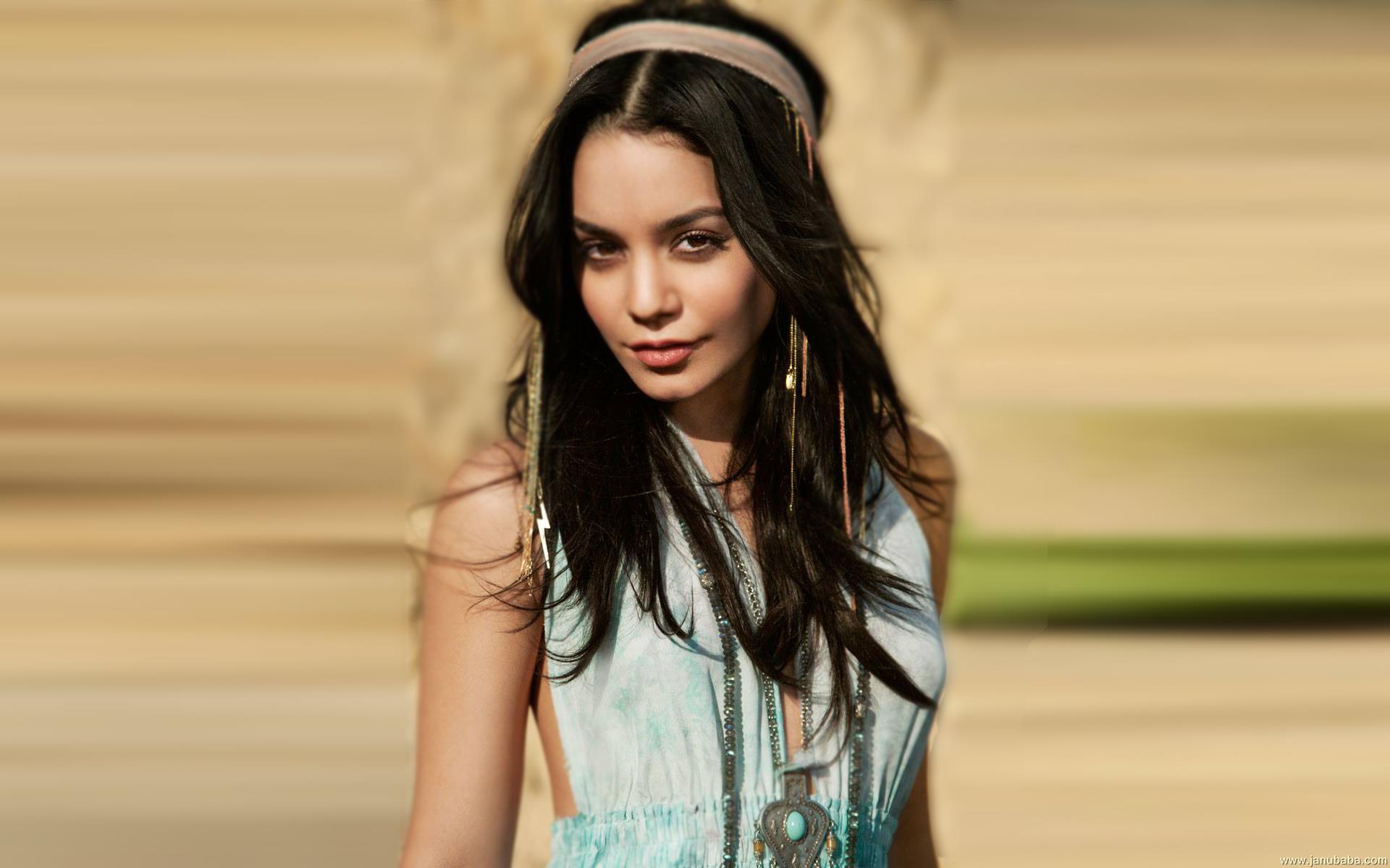 Vanessa Hudgens By Hubbak