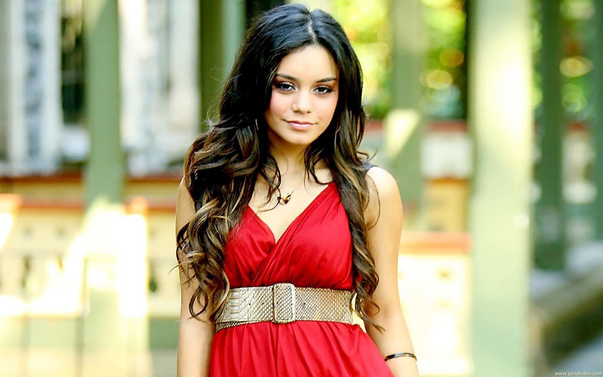 Vanessa Hudgens By Hubbak