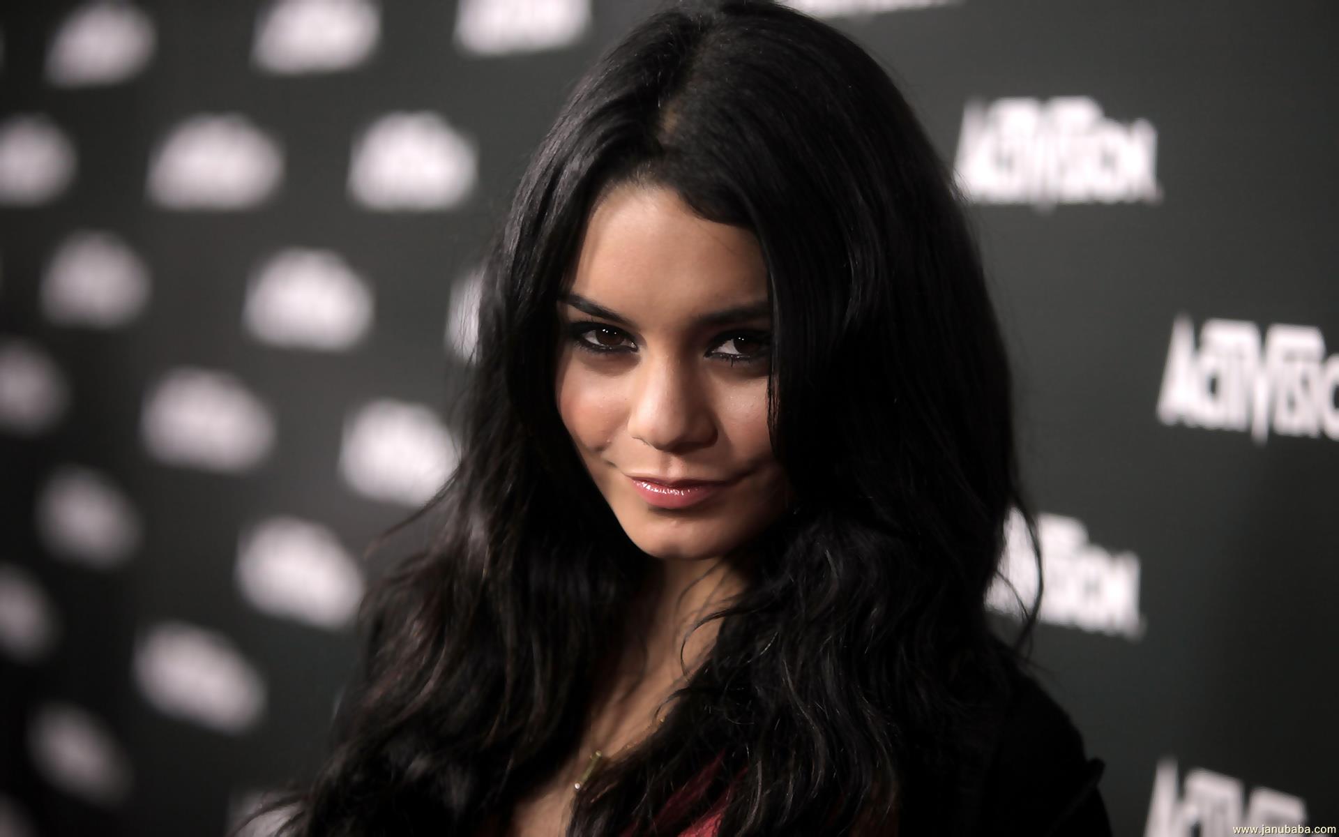 Vanessa Hudgens By Hubbak