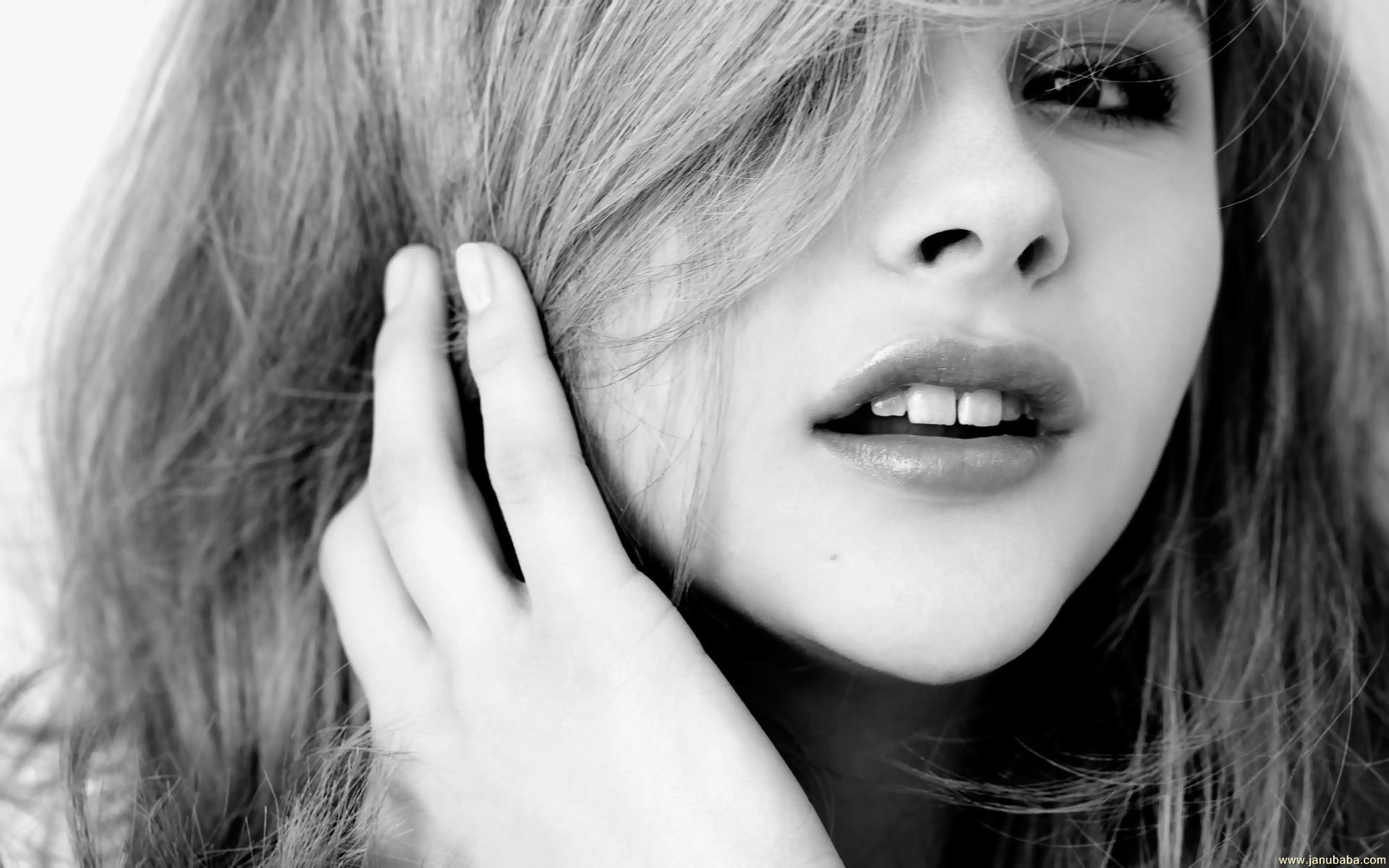 Chloe Moretz By Hubbak
