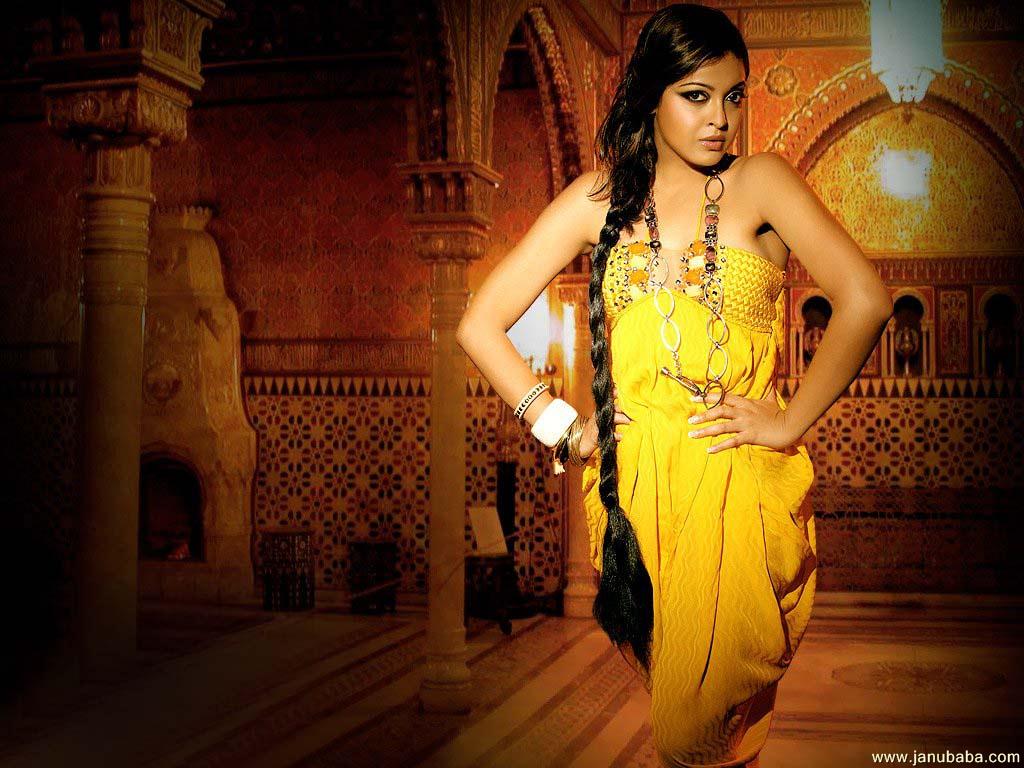 Tanushree Dutta       by coolman