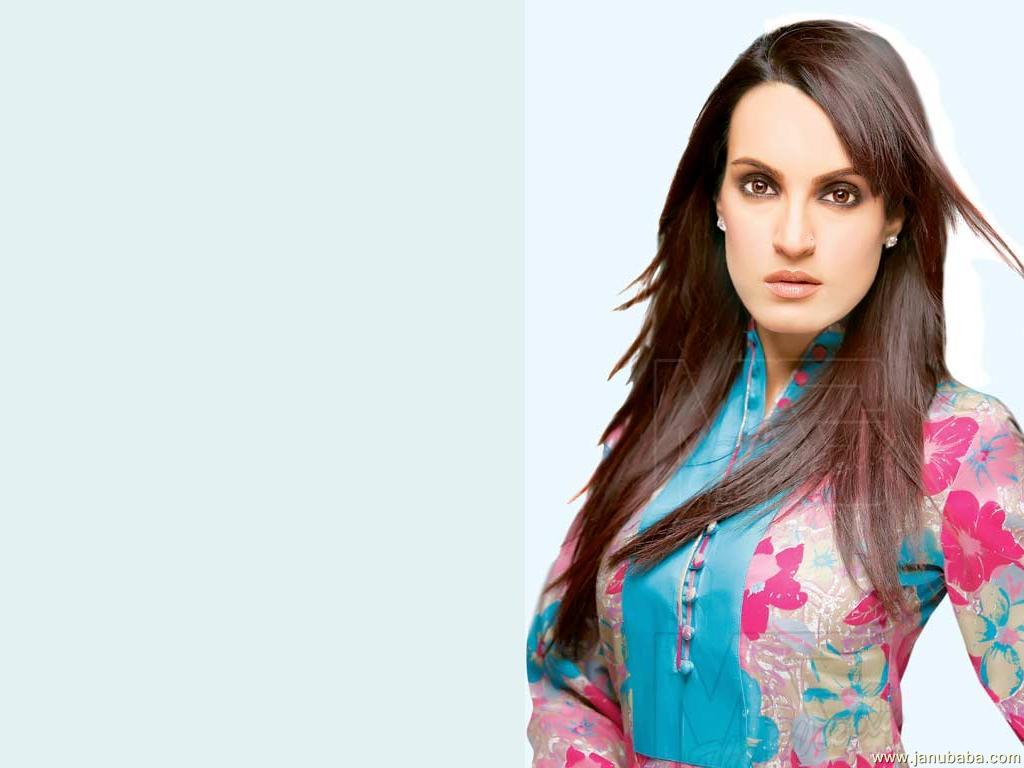 Nadia Hussain